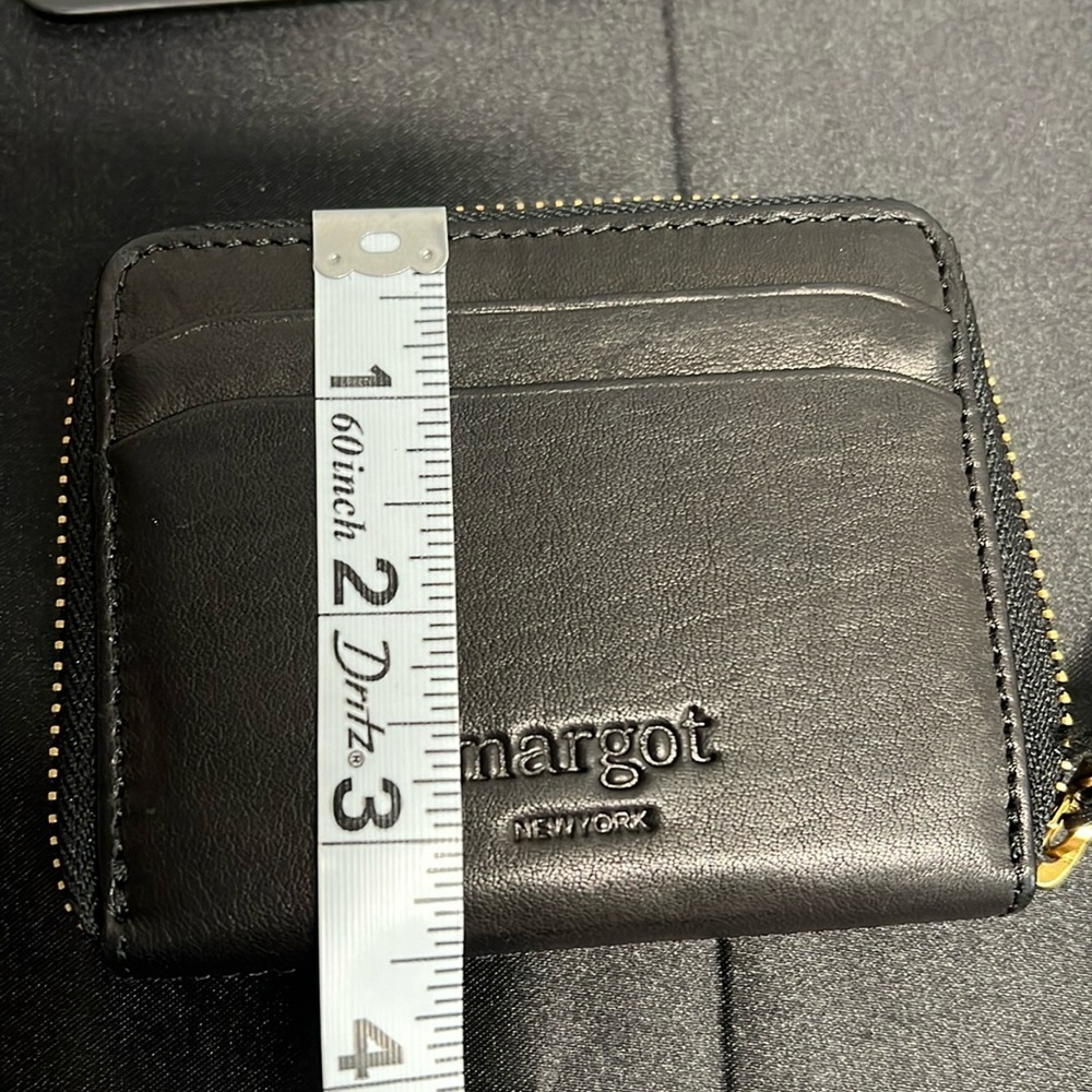 Margot New York | “Dana” Small Zip Around Leather Wallet - Picture 8 of 9